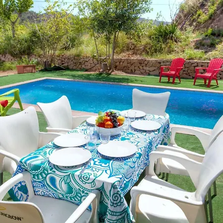 Holiday Green By Interhome